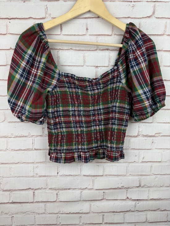 American Eagle Outfitters Tops - Plaid Smocked Puff Sleeve Crop Top - Red Green Plaid‎